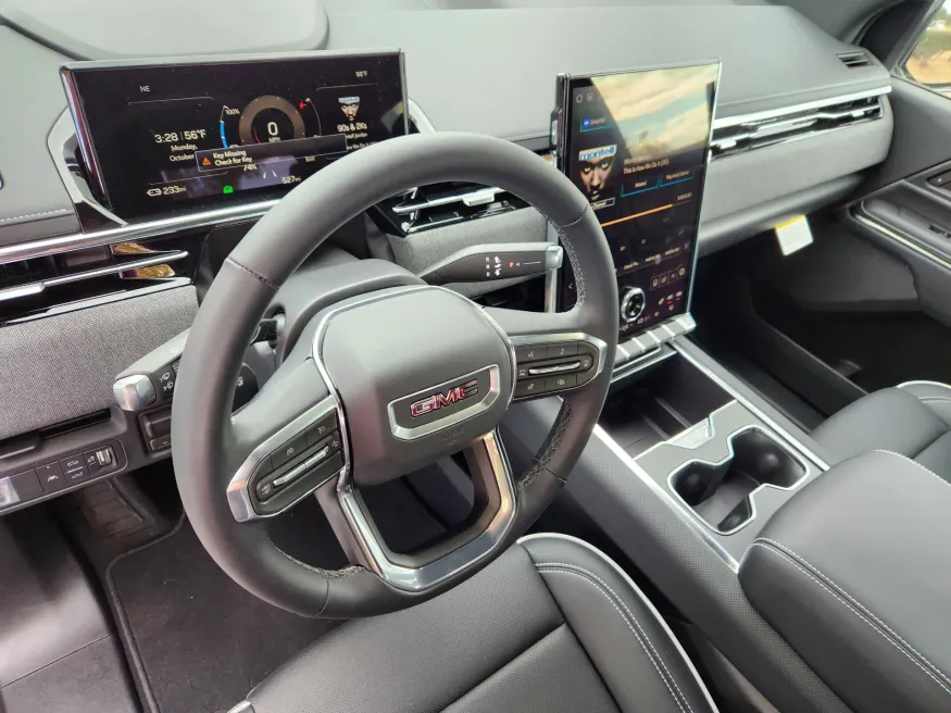 2026 GMC Sierra EV Standard Range Elevation | Photo 7 of 28