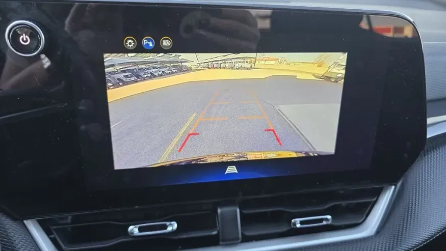 2025 Chevrolet Equinox | Photo 22 of 30