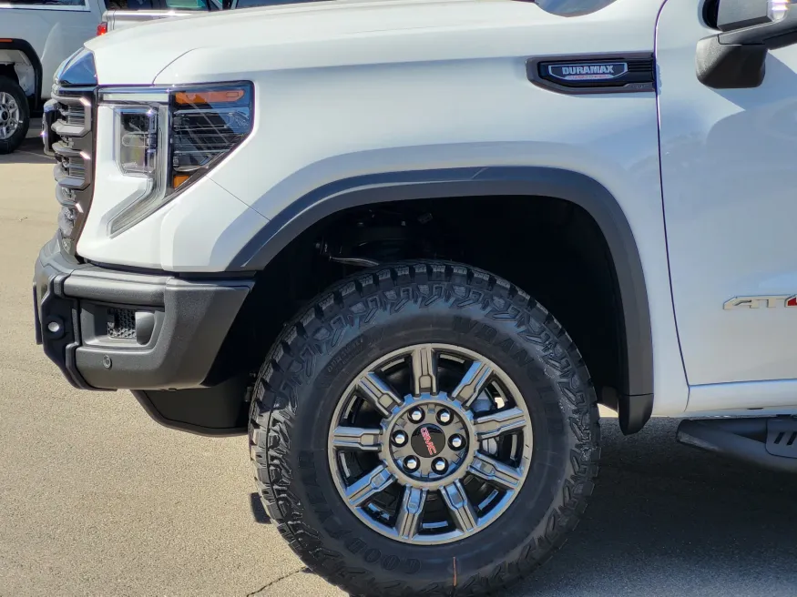 2026 GMC Sierra 1500 AT4X | Photo 7 of 24