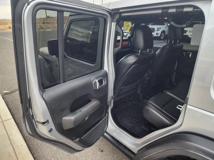 2021 Jeep Wrangler Unlimited Rubicon | Photo 11 of 22