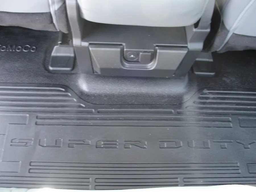 2025 Ford F-250 | Photo 13 of 15