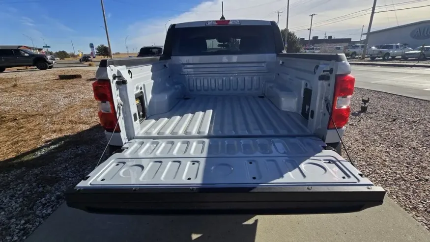 2026 Ford Maverick | Photo 8 of 28