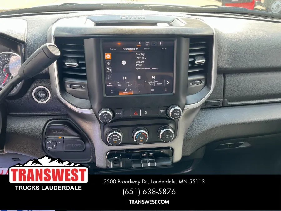 2024 RAM 2500 Big Horn | Photo 10 of 21