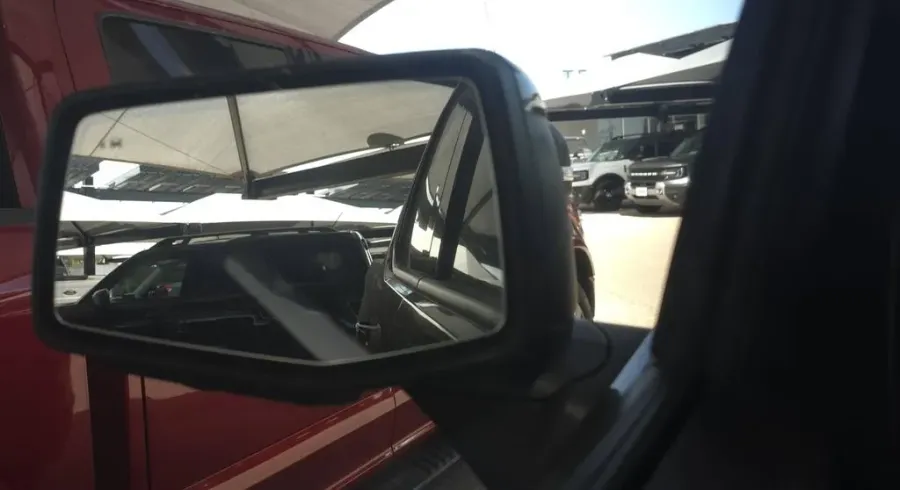 2025 Chevrolet Silverado 1500 | Photo 13 of 35