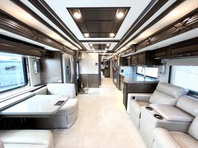 2023 Newmar Supreme Aire 4509 | Thumbnail Photo 3 of 37