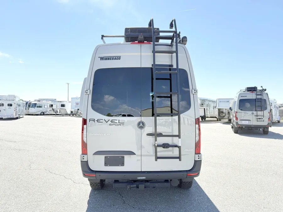 2027 Winnebago Revel Sport 44N | Photo 13 of 19