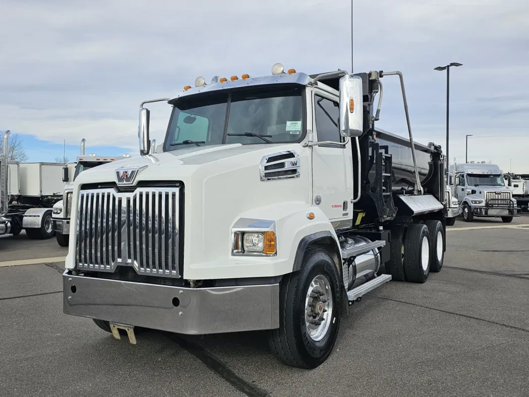 2022 Western Star 4700SB 