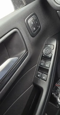 2026 Ford Escape Hybrid | Thumbnail Photo 13 of 32