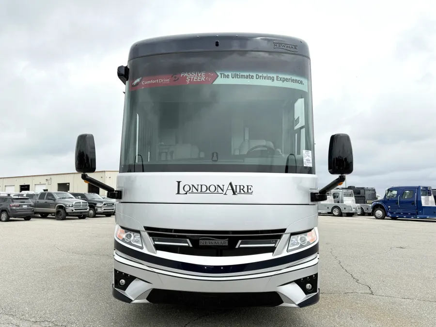 2026 Newmar London Aire 4551 | Photo 24 of 33