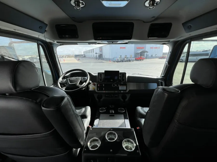 2024 Freightliner M2 106 Bolt | Photo 17 of 24