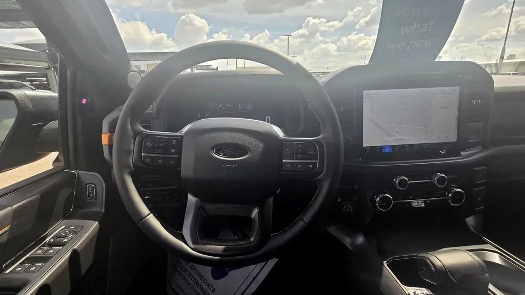 2025 Ford F-150 | Photo 5 of 30