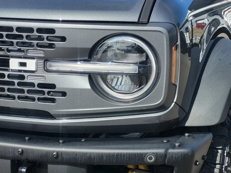 2024 Ford Bronco Badlands | Photo 7 of 25