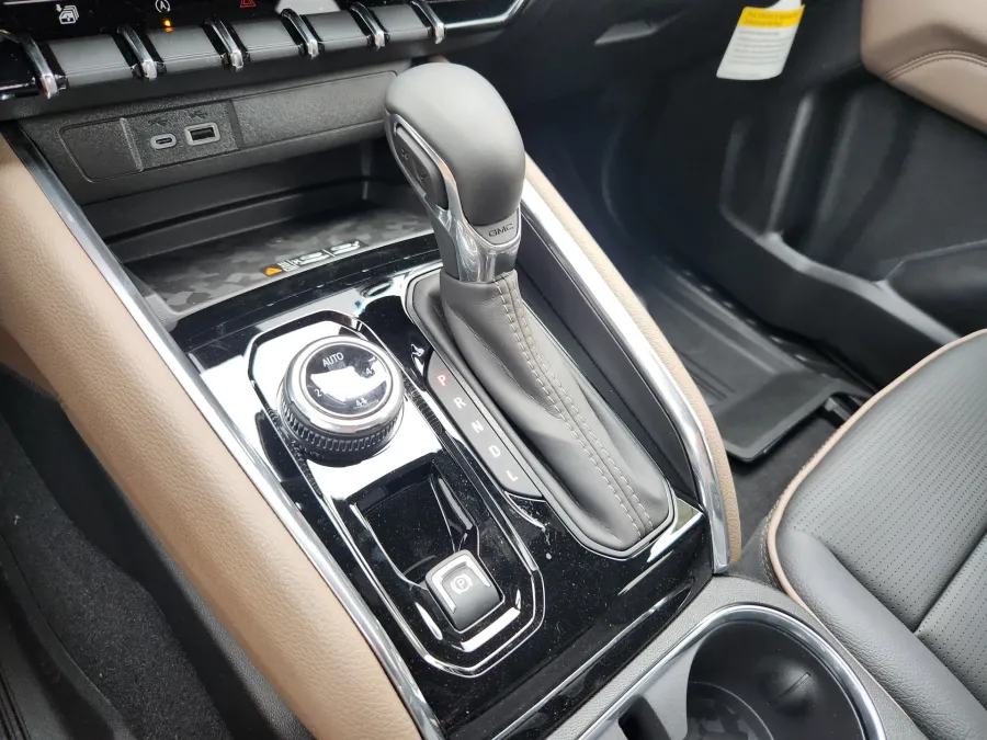 2026 GMC Canyon 4WD Denali | Photo 25 of 28