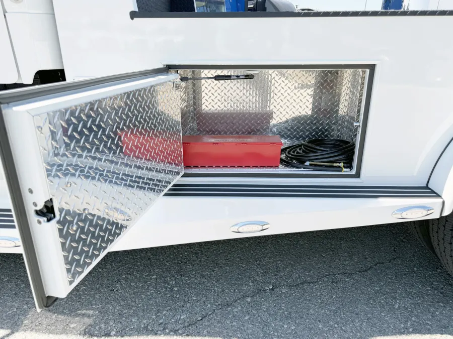 2026 Freightliner M2 112 SUMMIT HAULER | Photo 14 of 25