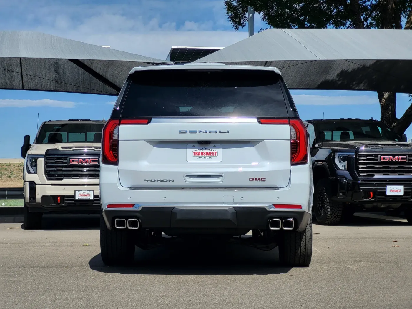2026 GMC Yukon XL Denali | Photo 5 of 26