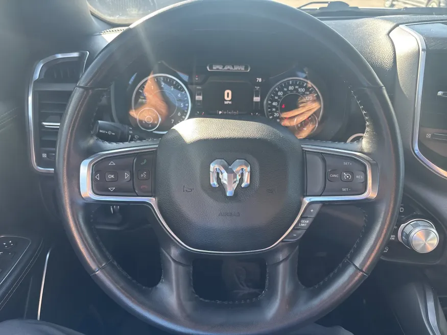 2024 RAM 1500 Laramie | Photo 17 of 19