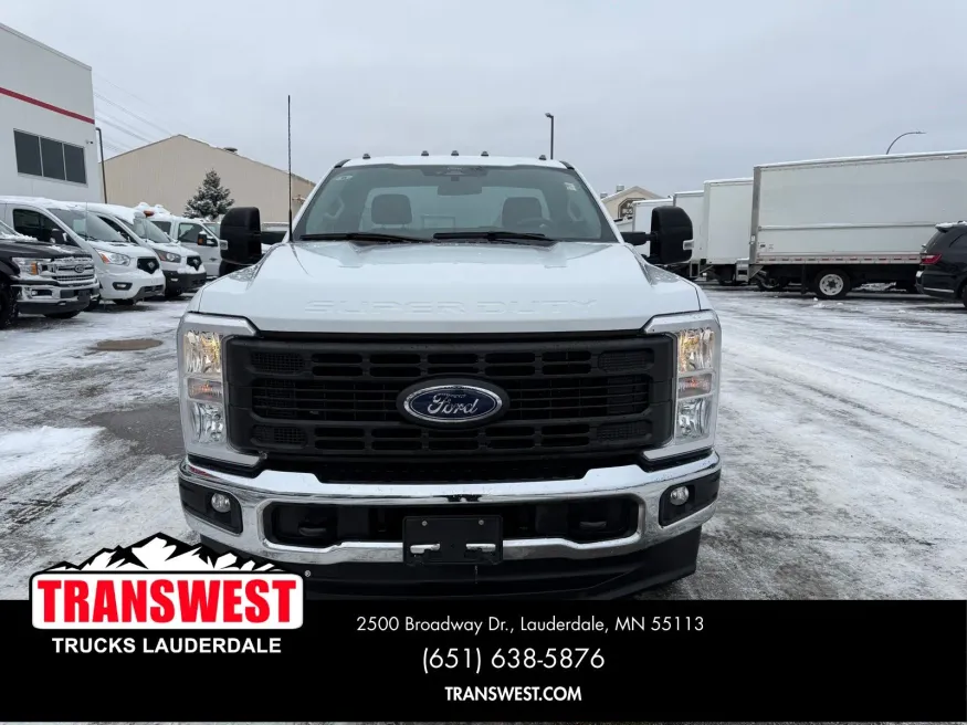 2024 Ford Super Duty F-350 XL | Photo 4 of 15