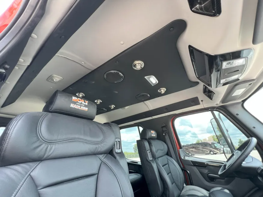 2024 Freightliner M2 106 Bolt | Photo 23 of 33