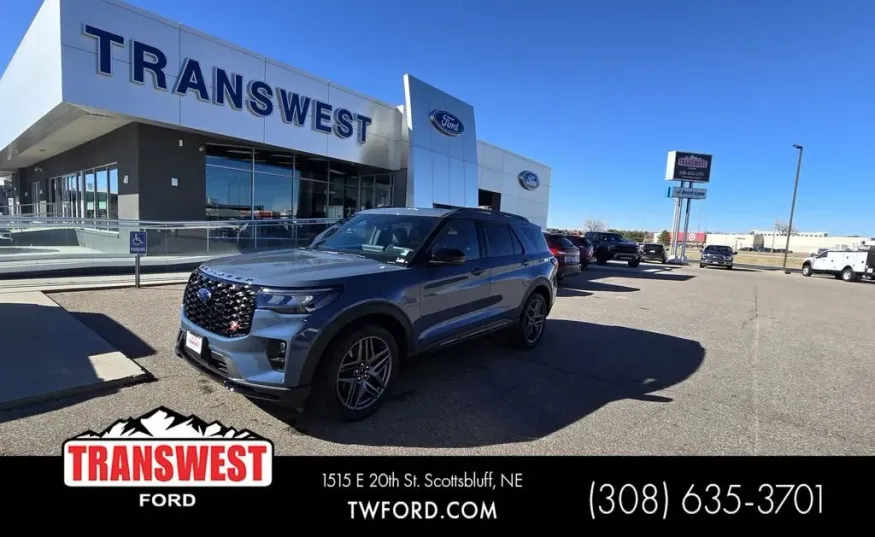 2026 Ford Explorer | Photo 36 of 36