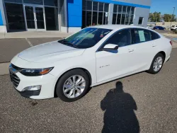 2024 Chevrolet Malibu LT | Thumbnail Photo 1 of 16