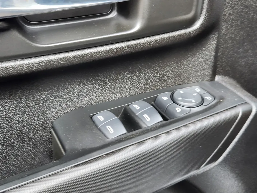 2025 GMC Sierra 2500HD Pro | Photo 6 of 26