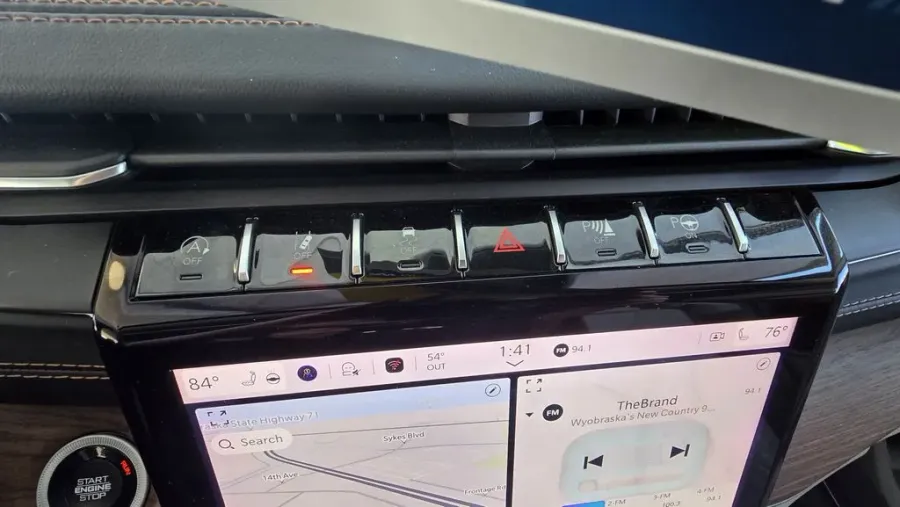 2022 Jeep Grand Cherokee L | Photo 22 of 36