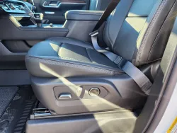 2026 GMC Sierra 1500 Denali | Thumbnail Photo 9 of 31