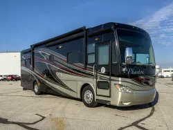 2013 Tiffin Phaeton 36QSH | Thumbnail Photo 8 of 39