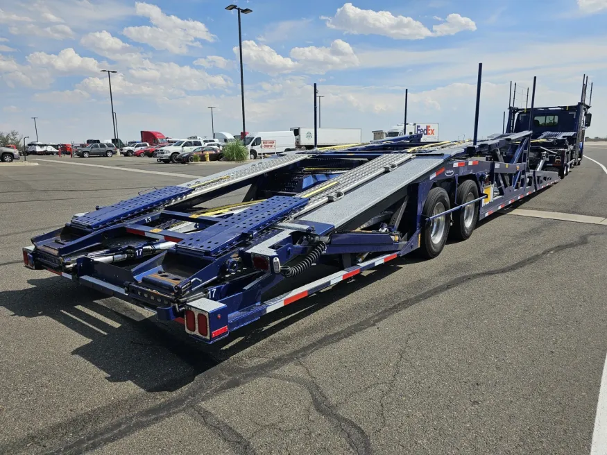 2022 Western Star 4900FA | Photo 10 of 27