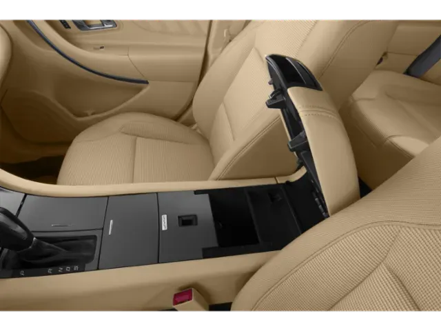 2019 Ford Taurus | Photo 14 of 16