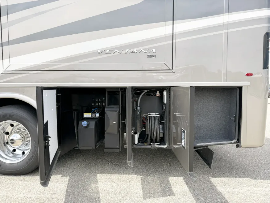2026 Newmar Ventana 3512 | Photo 25 of 26