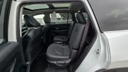 2024 Toyota Grand Highlander | Thumbnail Photo 29 of 33