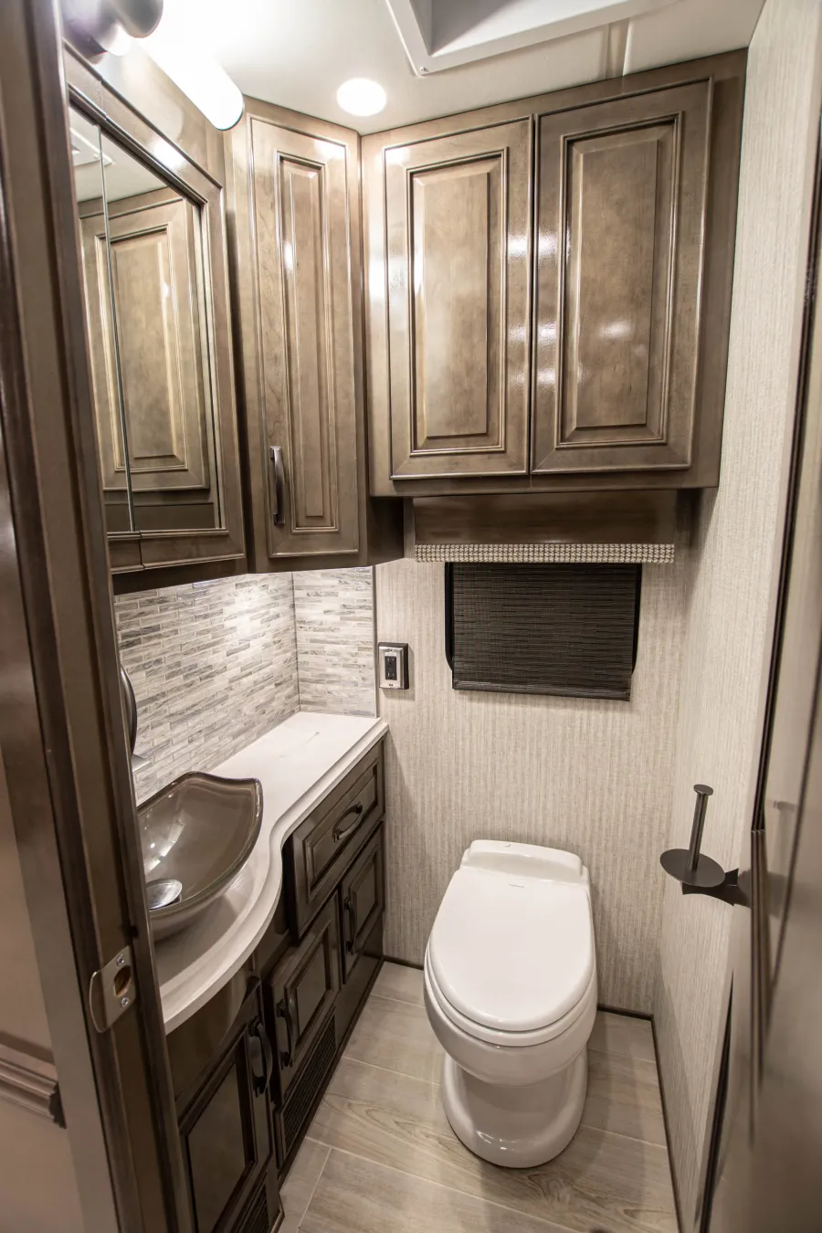 2026 Newmar Dutch Star 4369 | Photo 16 of 25