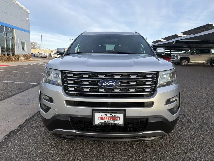 2016 Ford Explorer Limited | Photo 7 of 24