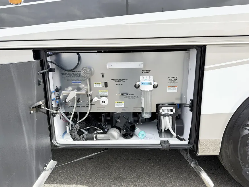 2026 Newmar Dutch Star 4081 | Photo 29 of 30