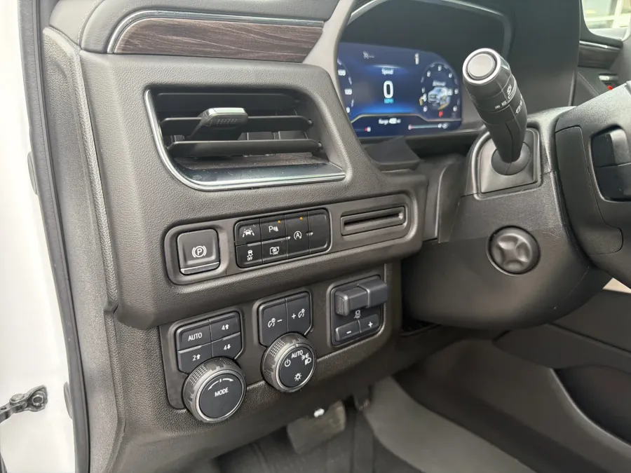 2024 Chevrolet Tahoe LT | Photo 17 of 26