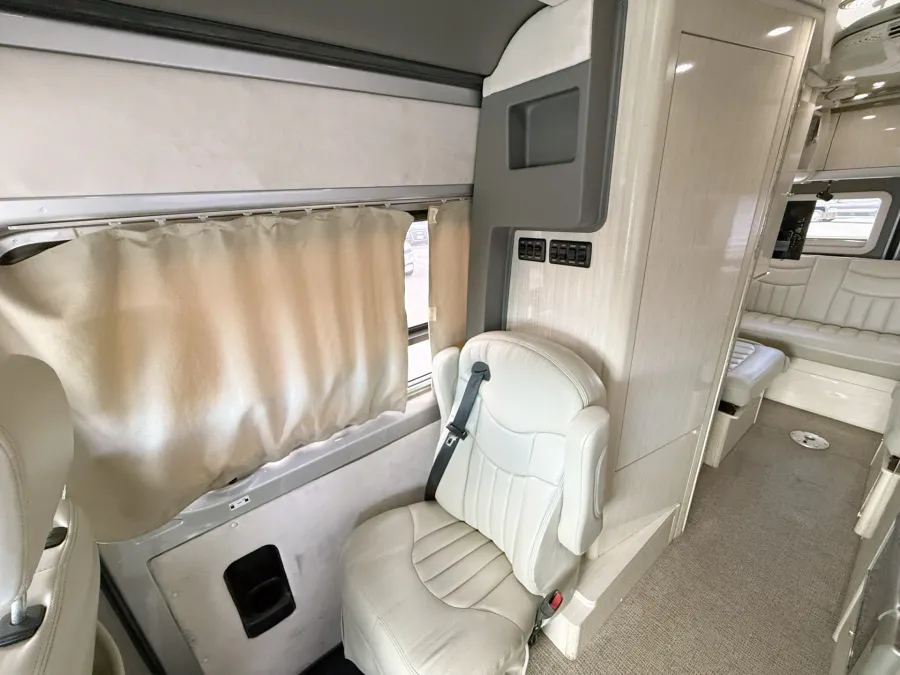 2013 Airstream Interstate EXT Lounge | Photo 9 of 20