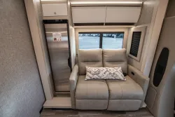 2026 Tiffin Wayfarer 25XLW | Thumbnail Photo 11 of 20