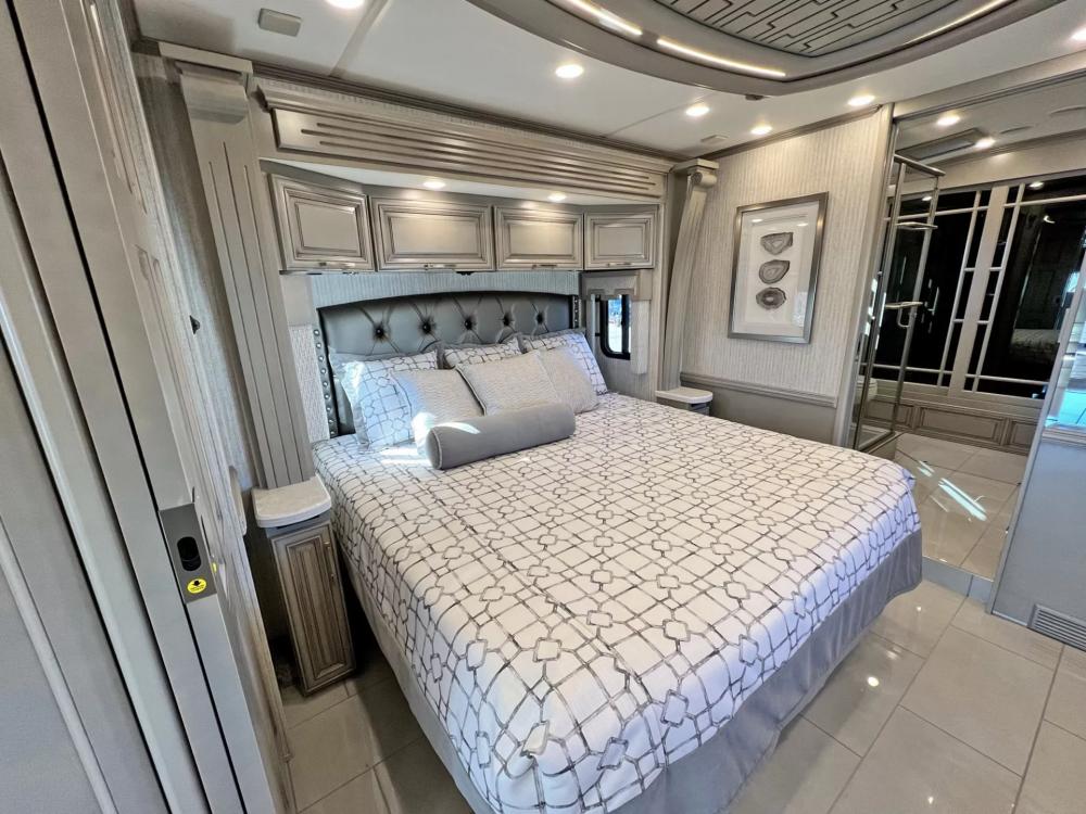 2023 Newmar London Aire 4551 | Photo 14 of 34