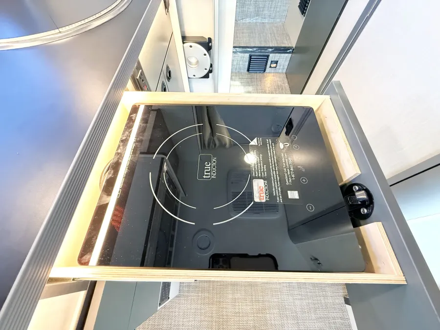 2026 Winnebago EKKO 23B | Photo 10 of 23