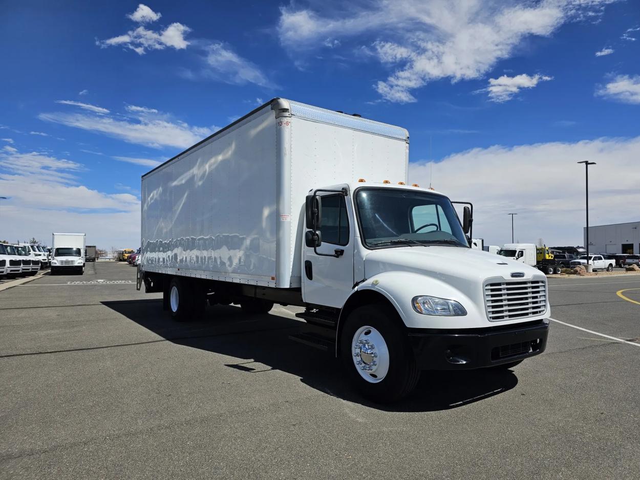 2019 Freightliner M2 106 | Photo 3 of 21