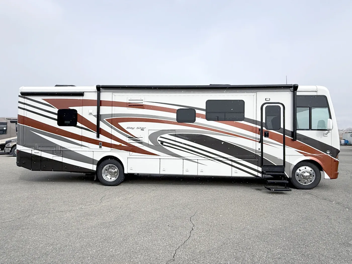 2022 Newmar Bay Star 3626 | Photo 3 of 30