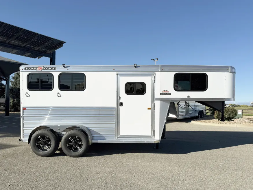 2026 Logan Coach Bullseye 2HGN | Photo 3 of 15