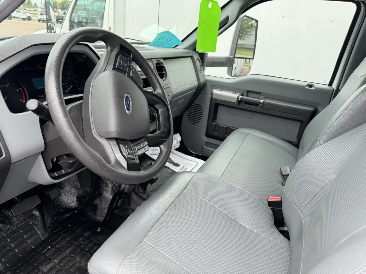 2023 Ford F750 | Photo 5 of 8