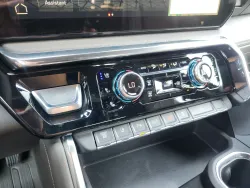 2026 GMC Sierra 2500HD Denali | Thumbnail Photo 27 of 31