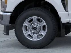 2026 Ford Super Duty F-350 | Thumbnail Photo 19 of 22