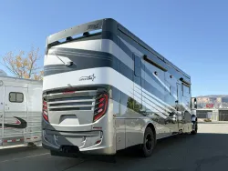 2026 Newmar Super Star 4159 | Thumbnail Photo 17 of 34