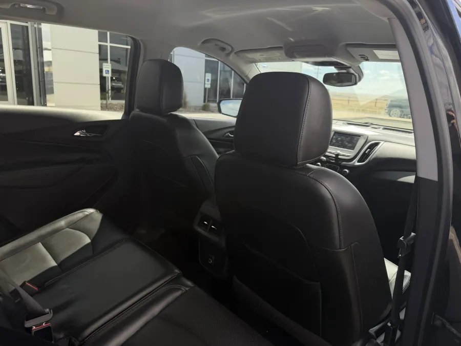2020 Chevrolet Equinox LT | Photo 10 of 18