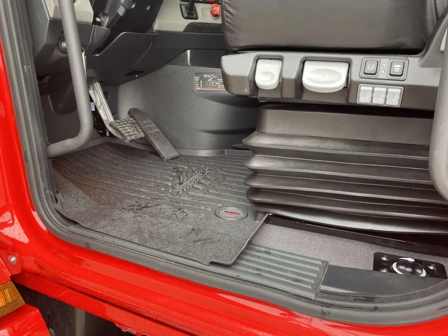 2025 Freightliner Cascadia | Photo 13 of 17