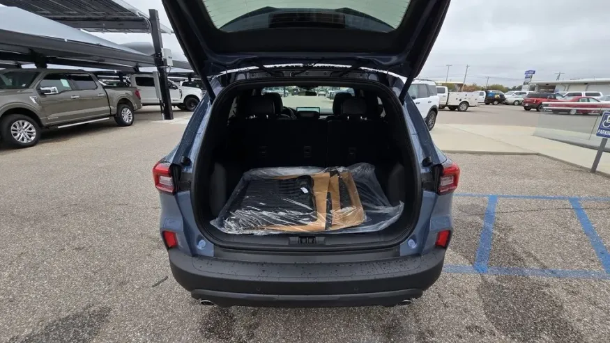 2026 Ford Escape | Photo 8 of 30